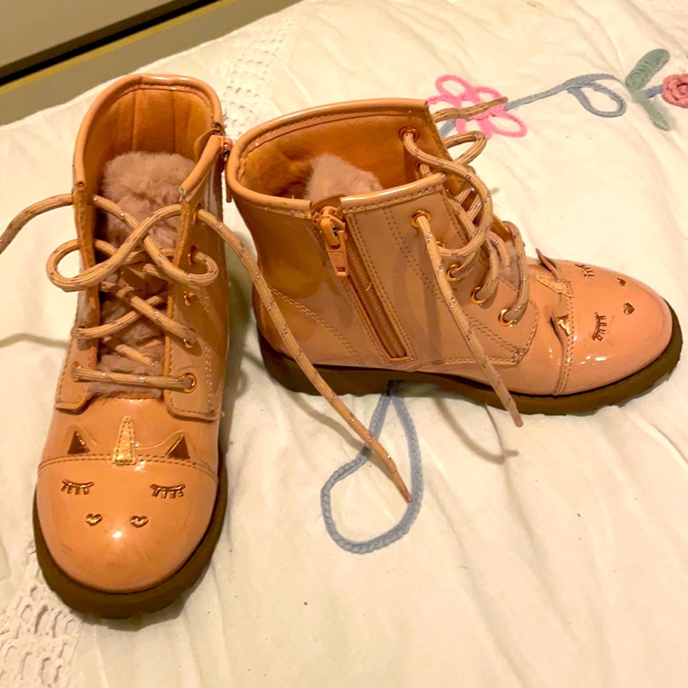 Girls boots size 11